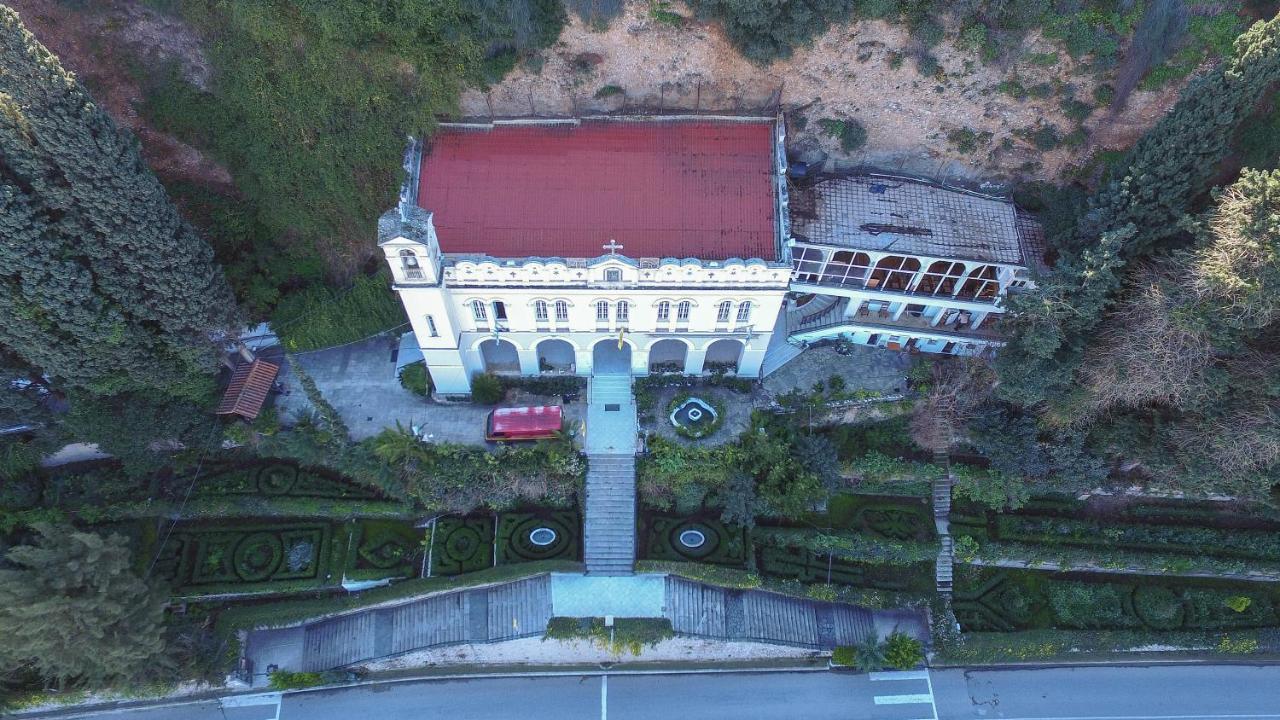 Traditional Luxury Villa Armonia Aigio Exteriör bild